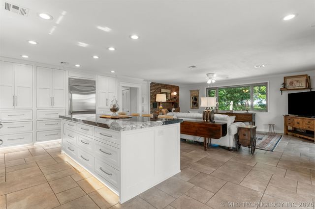 11541 S 4120 Road, Oologah, OK 74053