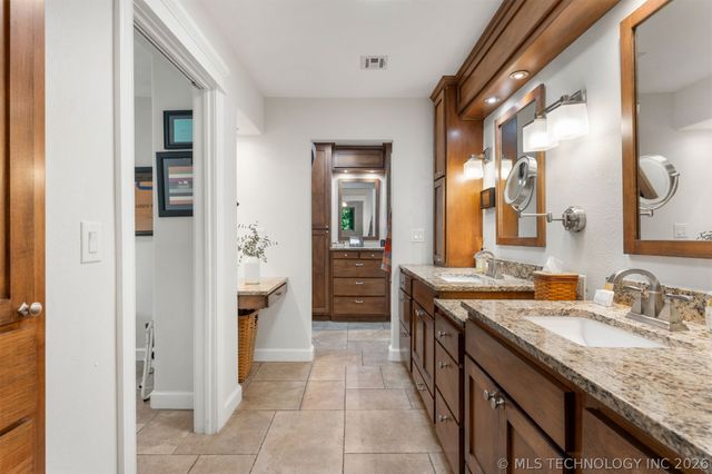 11541 S 4120 Road, Oologah, OK 74053