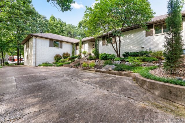11541 S 4120 Road, Oologah, OK 74053