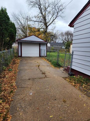 5523 N 55th STREET, Milwaukee, WI 53218