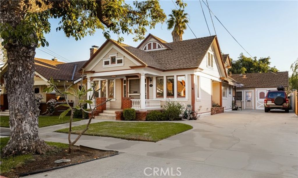 243 N Grand Street, Orange, CA 92866