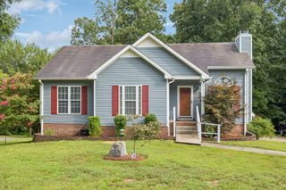 2101 Ferry Rd, Clarksville, TN 37040