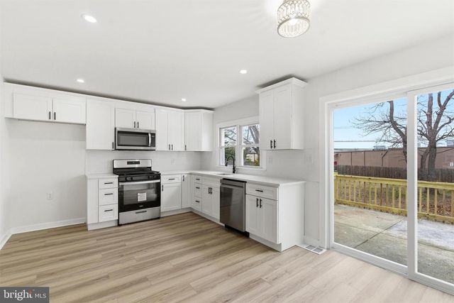 1988 MELVINA RD, Deptford, NJ 08096