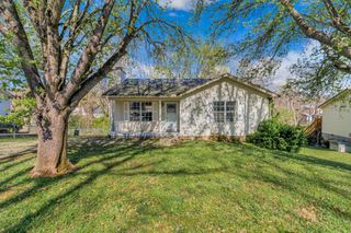 106 Hampton Dr, La Vergne, TN 37086