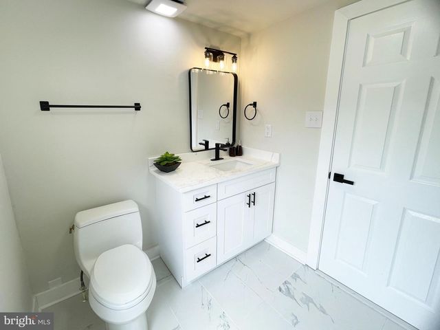 1006 CIRCLE DR, Keymar, MD 21757