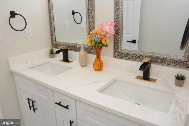 1006 CIRCLE DR, Keymar, MD 21757