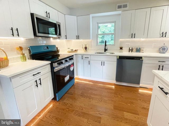 1006 CIRCLE DR, Keymar, MD 21757