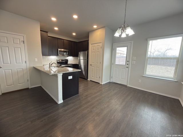 5611 Rio Cyn Unit 2, Converse, TX 78109