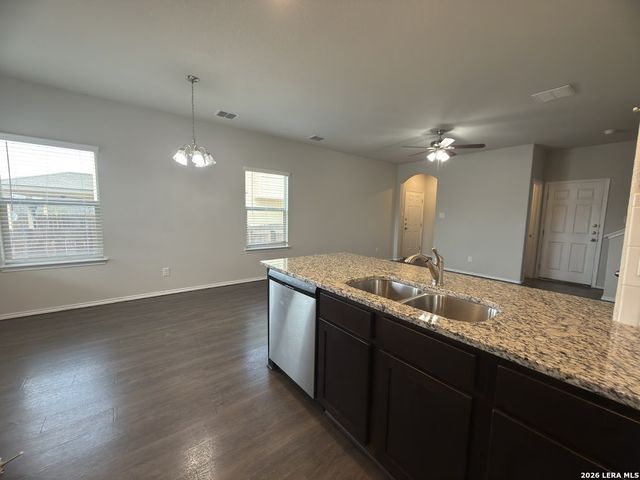 5611 Rio Cyn Unit 2, Converse, TX 78109