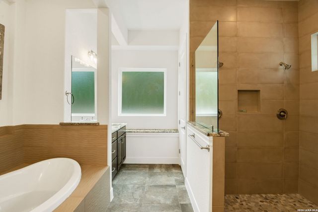 1465 Ironwood Rd, Fischer, TX 78623