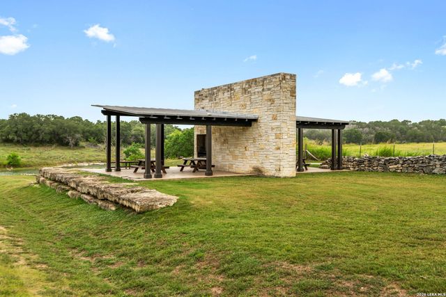 1465 Ironwood Rd, Fischer, TX 78623