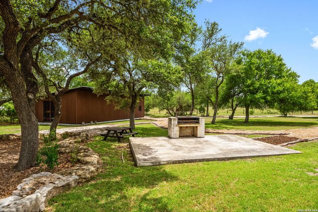 1465 Ironwood Rd, Fischer, TX 78623