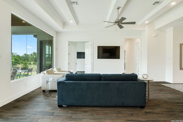 1465 Ironwood Rd, Fischer, TX 78623