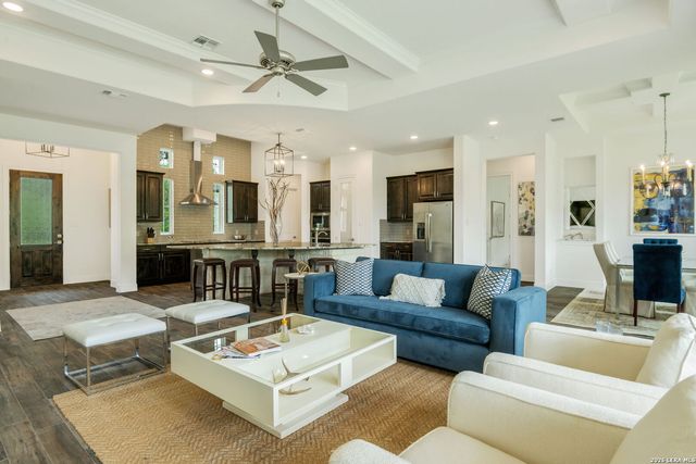 1465 Ironwood Rd, Fischer, TX 78623