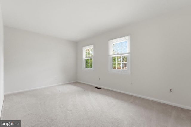 6416 NORDIX DR, Warrenton, VA 20187