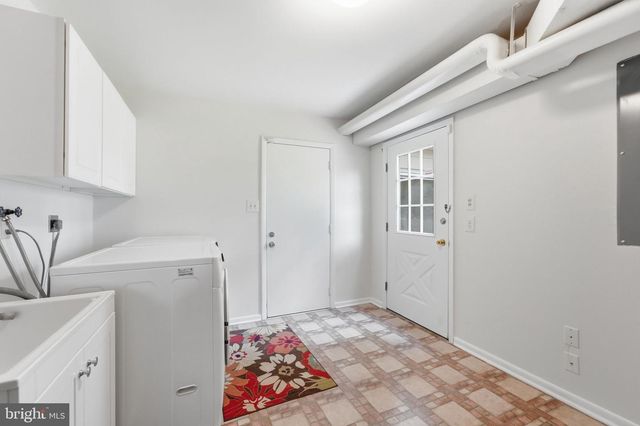 6416 NORDIX DR, Warrenton, VA 20187