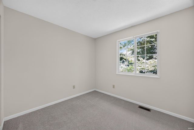 3606 W Woodhaven Drive, Bloomington, IN 47403