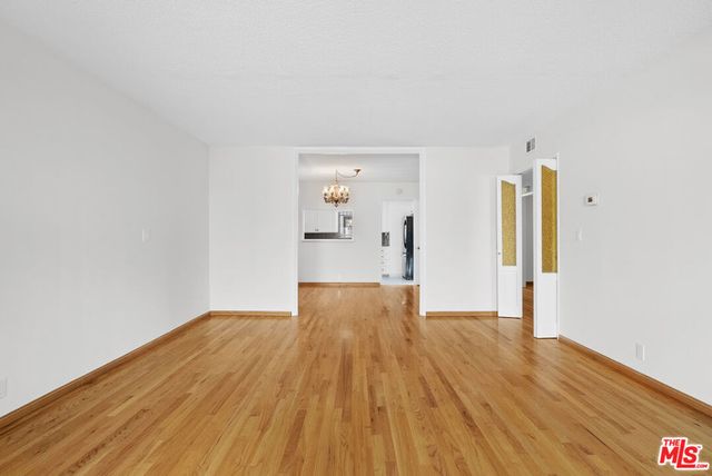 824 S Shenandoah Street 2, Los Angeles, CA 90035