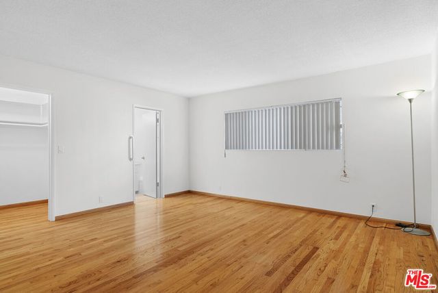 824 S Shenandoah Street 2, Los Angeles, CA 90035