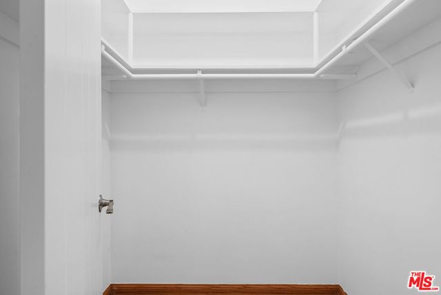 824 S Shenandoah Street 2, Los Angeles, CA 90035