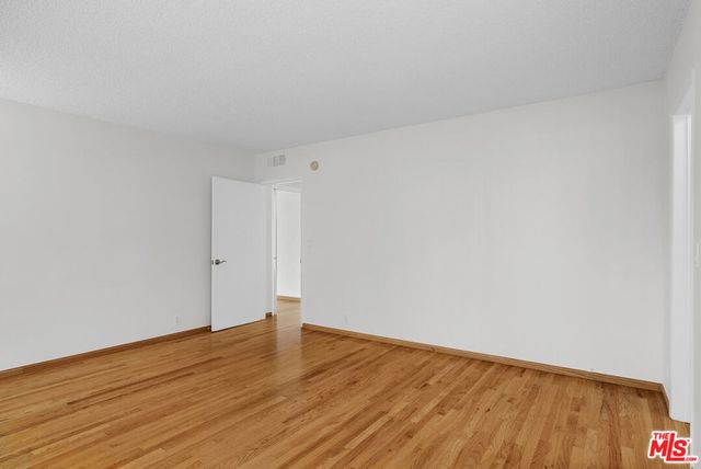 824 S Shenandoah Street 2, Los Angeles, CA 90035