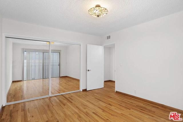 824 S Shenandoah Street 2, Los Angeles, CA 90035