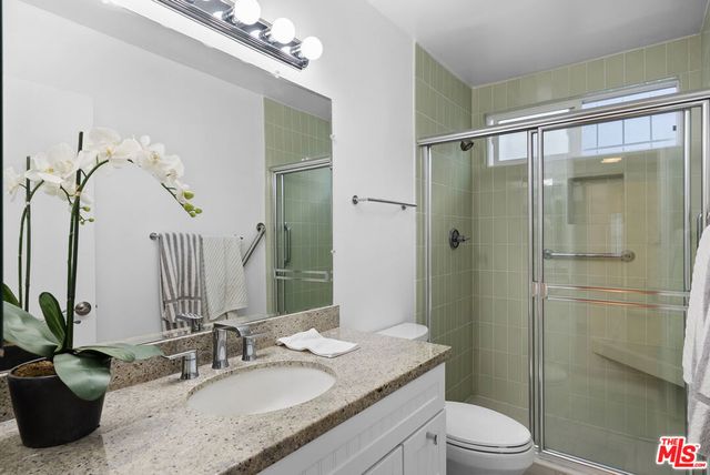 824 S Shenandoah Street 2, Los Angeles, CA 90035