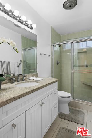 824 S Shenandoah Street 2, Los Angeles, CA 90035