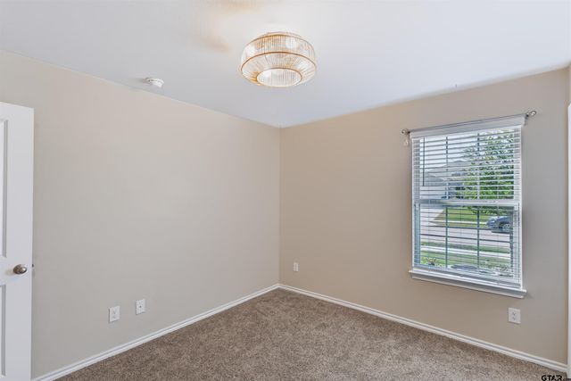 1206 Hidden Valley, Chandler, TX 75758