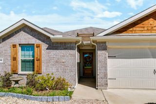 1206 Hidden Valley, Chandler, TX 75758