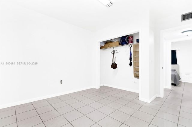 1281 W 29th St 6, Hialeah, FL 33012