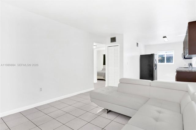 1281 W 29th St 6, Hialeah, FL 33012