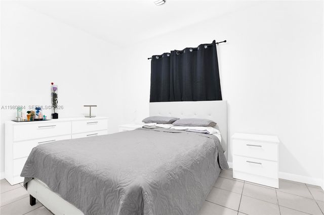 1281 W 29th St 6, Hialeah, FL 33012