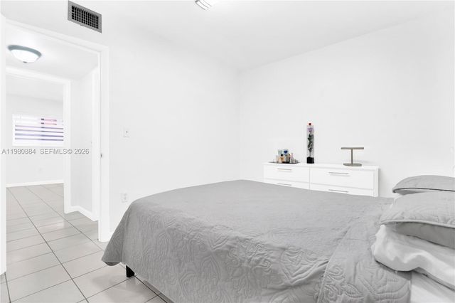 1281 W 29th St 6, Hialeah, FL 33012