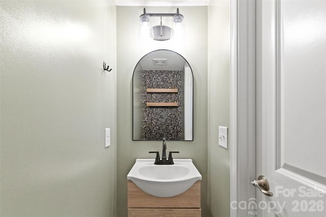 4248 Audubon Park Drive, Charlotte, NC 28217
