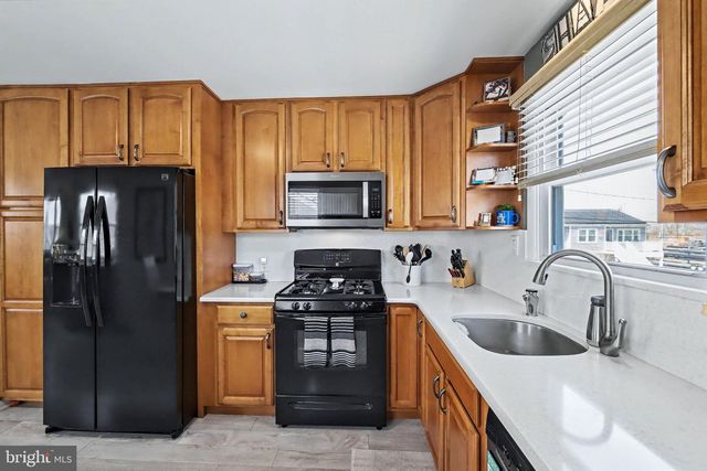 5406 CALVERT AVE, Ventnor City, NJ 08406