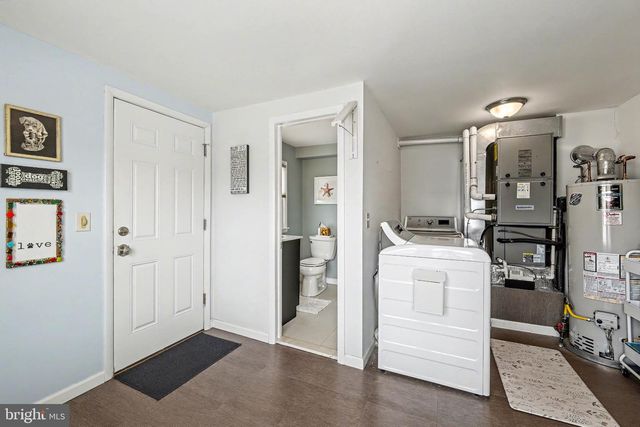 5406 CALVERT AVE, Ventnor City, NJ 08406