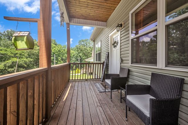 1116 Taylor Town Rd, White Bluff, TN 37187