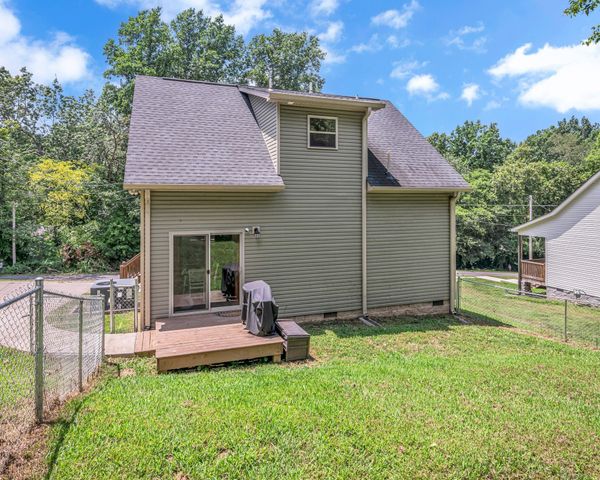 1116 Taylor Town Rd, White Bluff, TN 37187