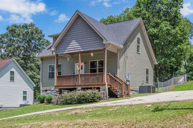 1116 Taylor Town Rd, White Bluff, TN 37187