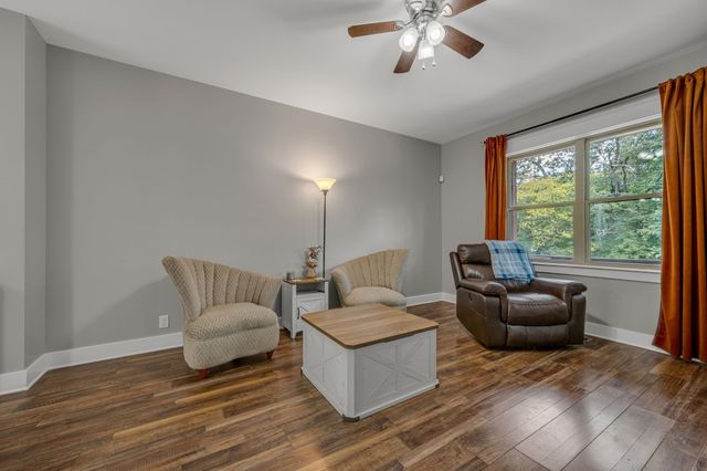 1116 Taylor Town Rd, White Bluff, TN 37187