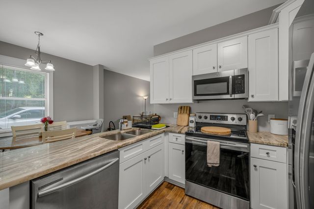 1116 Taylor Town Rd, White Bluff, TN 37187