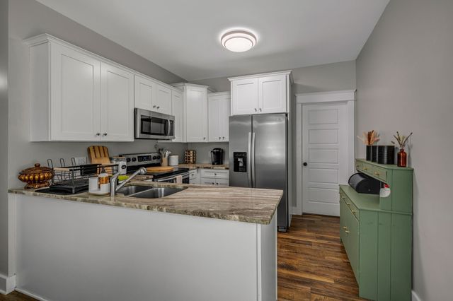 1116 Taylor Town Rd, White Bluff, TN 37187