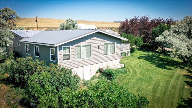 15 West End Road, Livingston, MT 59047