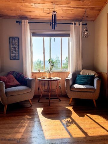 15 West End Road, Livingston, MT 59047