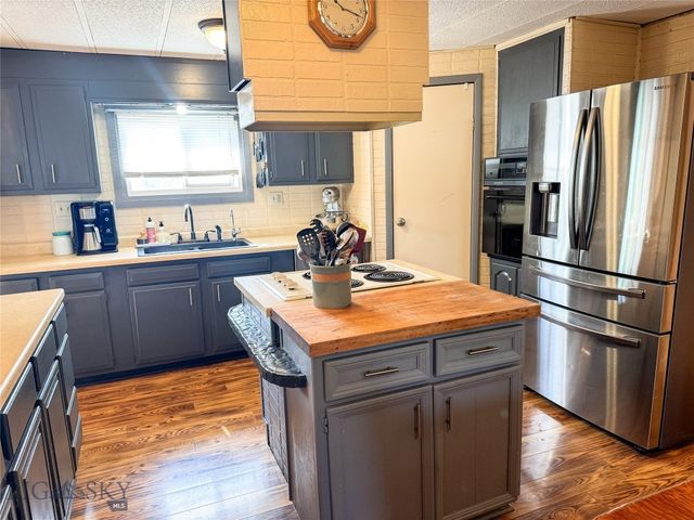 15 West End Road, Livingston, MT 59047