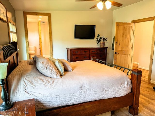 15 West End Road, Livingston, MT 59047