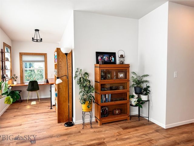 15 West End Road, Livingston, MT 59047