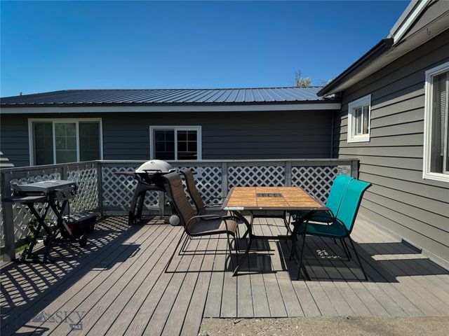 15 West End Road, Livingston, MT 59047