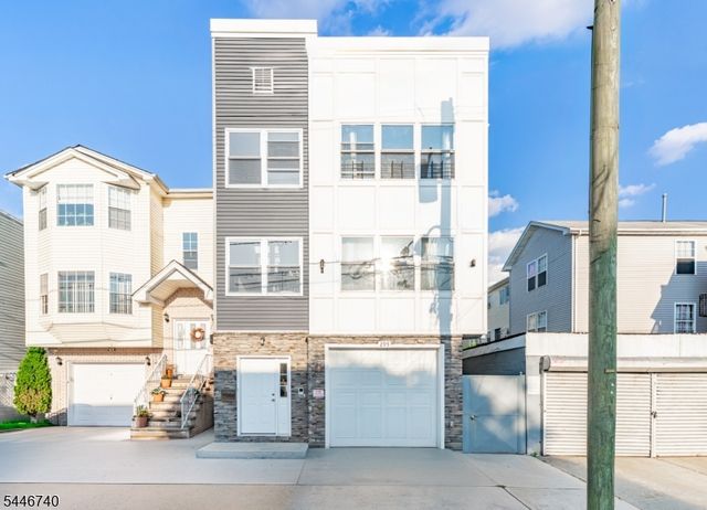 295 N 10Th St, Newark City, NJ 07107
